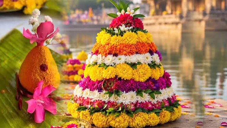 బతుకమ్మ… మన మట్టిలో పుట్టిన మమకారం